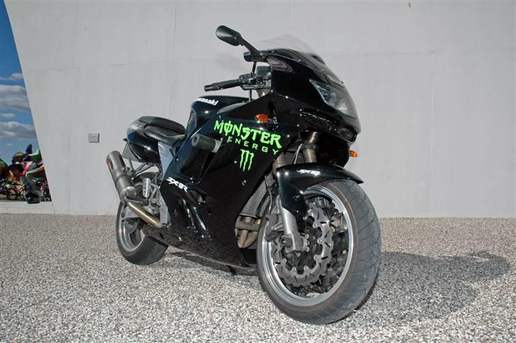 Kawasaki ZX9R Ninja > SOLGT < billede 1