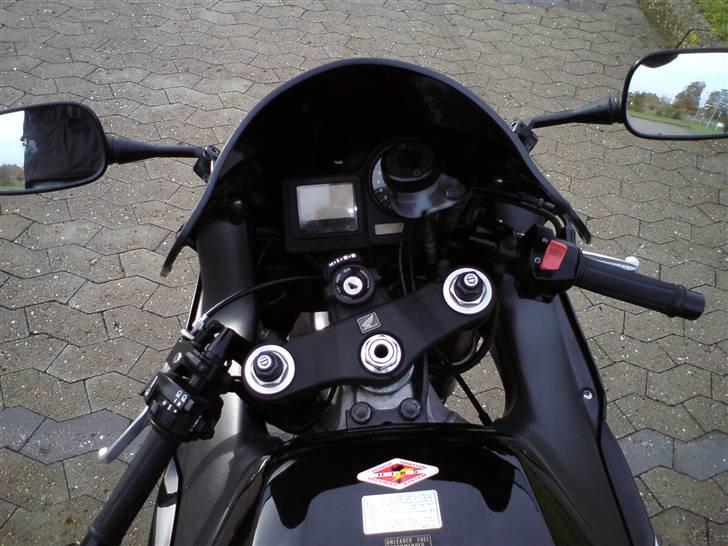 Honda CBR900RR Fireblade - SOLGT! billede 3
