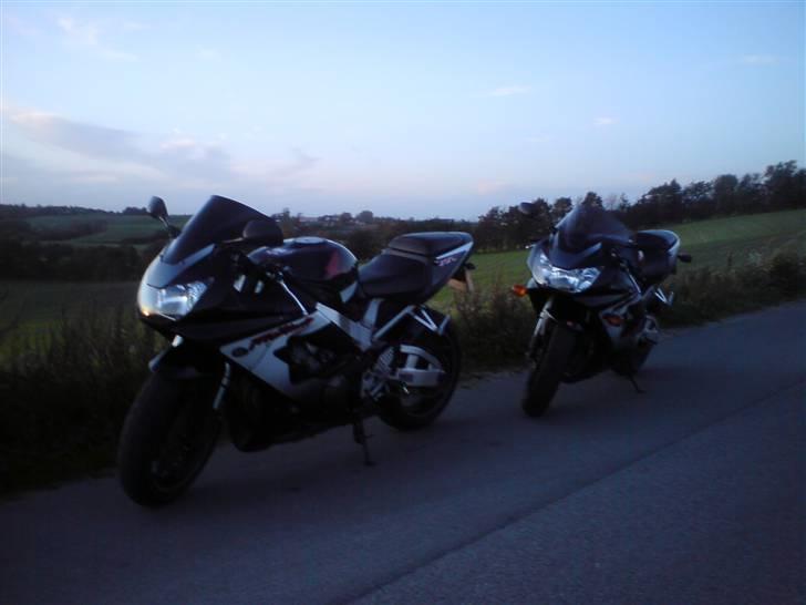 Honda CBR900RR Fireblade - SOLGT! billede 4