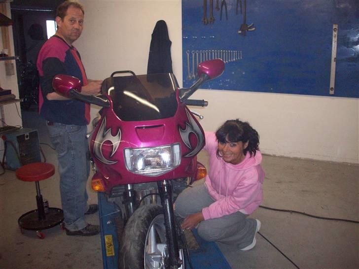 Honda Super Magna VF 700C - ann´s 600 klar til at blive samlet efter besøg hos maleren billede 19