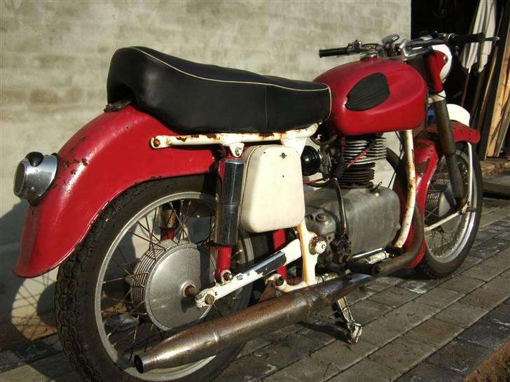 Universal Junior 250cc billede 7