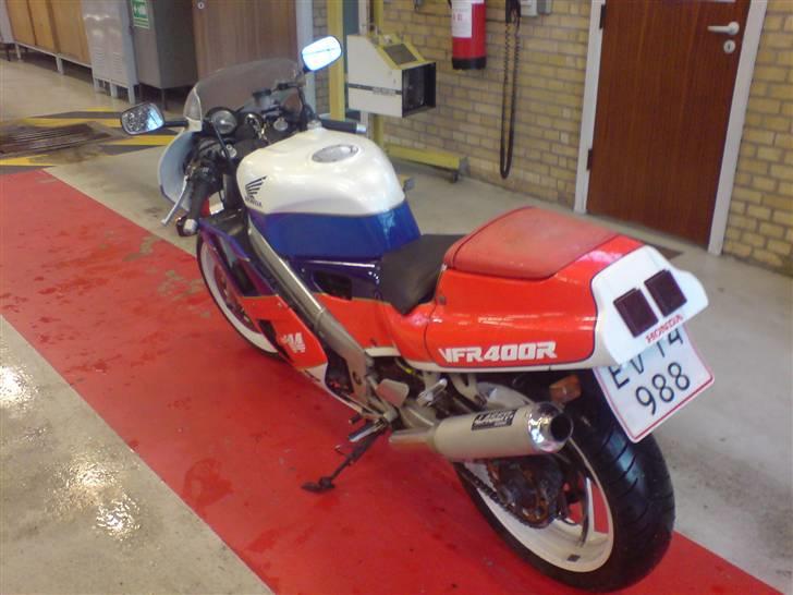Honda VFR 400 R -solgt- billede 2