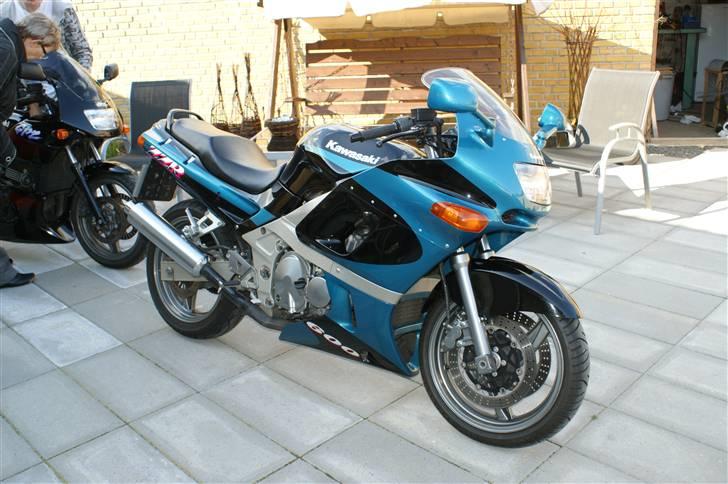 Kawasaki ZZR 600   *SOLGT* - Lige hjemkøbt hentet i Nordjylland, importeret fra Italien marts 2008 billede 9