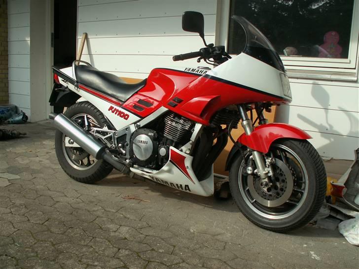 Yamaha fj 1100 SOLGT - Sådan så den ud før styrt billede 1
