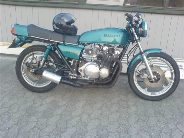 Suzuki GS 750 - min opfatelse af en rigtig kværn. hjern hjer og atter hjern billede 2