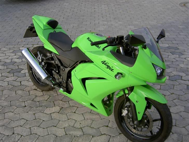 Kawasaki Ninja 250 R *SOLGT* - Wauw. Hvad skal man ellers sige ? :p billede 3