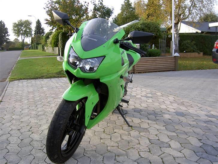 Kawasaki Ninja 250 R *SOLGT* billede 9