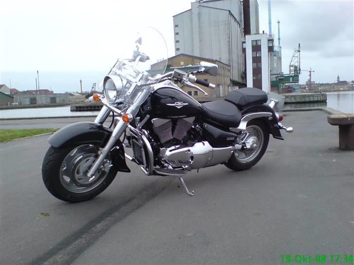 Suzuki boulevard intruder