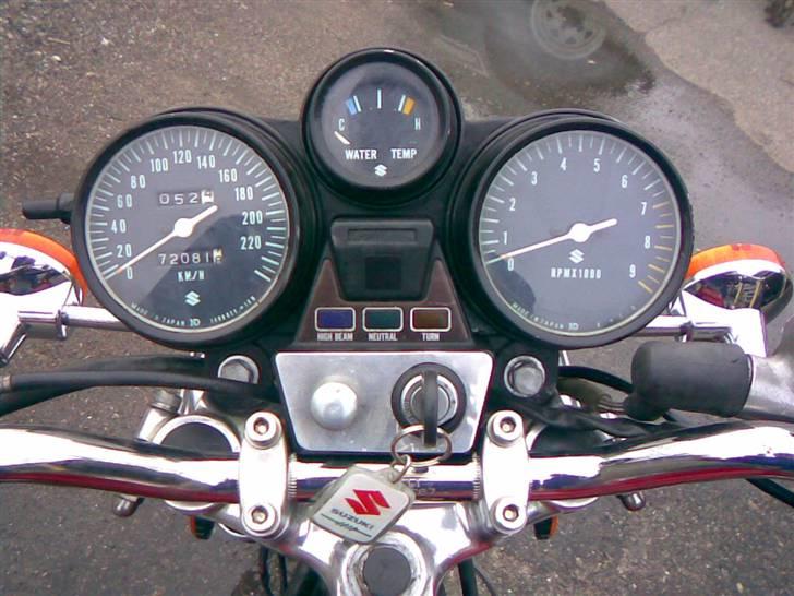 Suzuki GT 750 Vandbøffel billede 8