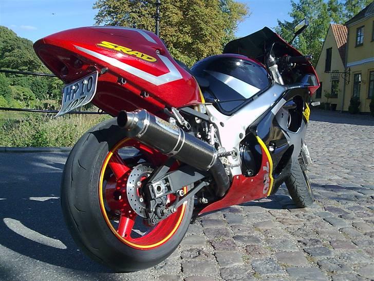 Suzuki GSXR 750  Solgt  billede 19