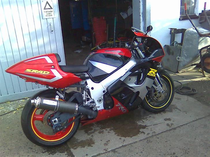 Suzuki GSXR 750  Solgt  billede 20