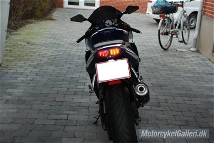 Yamaha yzf r6 billede 2