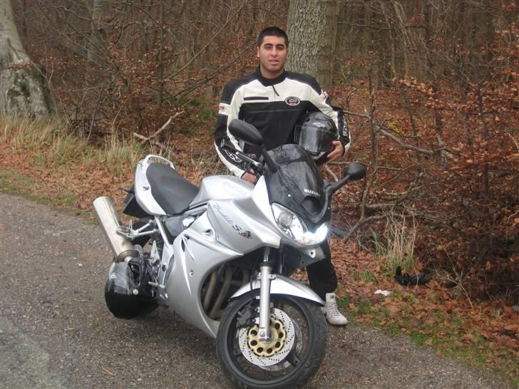 Suzuki gsf 600 s( SOLGT) billede 1