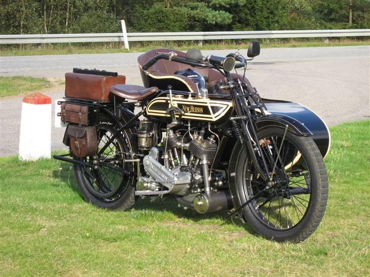 New Hudson Big Six - New Hudson Big Six med sidevogn billede 1