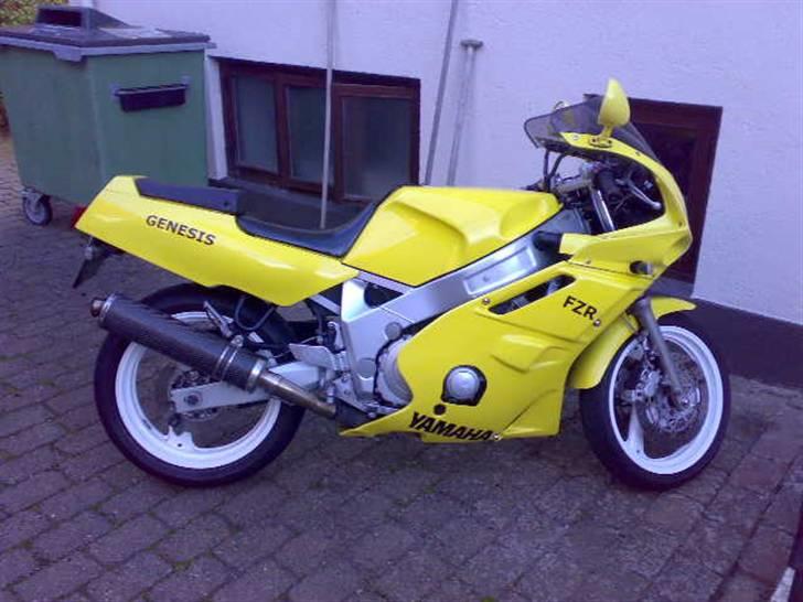 Yamaha FZR - FZR 600 billede 3