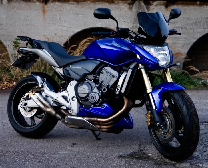 Honda CF600FA Hornet - Så er der endelig monteret ny potte og blinklys... billede 6