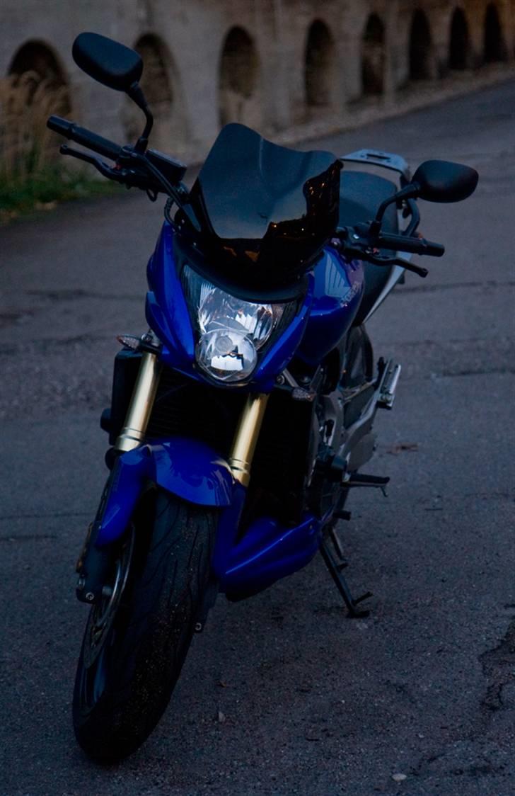 Honda CF600FA Hornet - Så er der endelig monteret ny potte og blinklys... billede 7