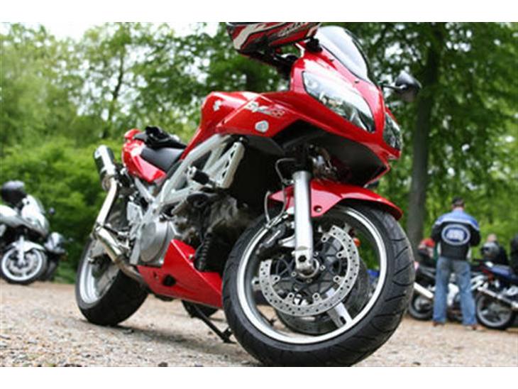 Suzuki SV1000S billede 1