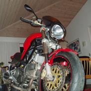 Ducati Monster 900
