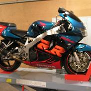 Honda CBR 900 fireblade (solgt)