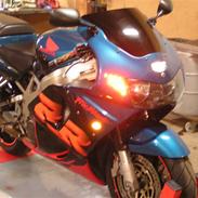 Honda CBR 900 fireblade (solgt)