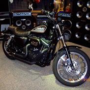 Harley Davidson Sportster XL 883 Roadster