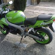 Kawasaki ZX9R NINJA
