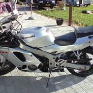 Kawasaki zx6r ninja solgt