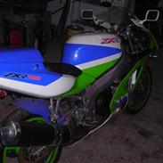 Kawasaki zxr 750