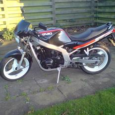 Suzuki GS 500E