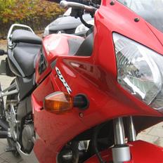 Honda CBR 125 R   **SOLGT**