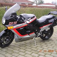 Kawasaki zx10