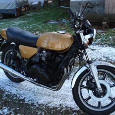 Yamaha XS 750