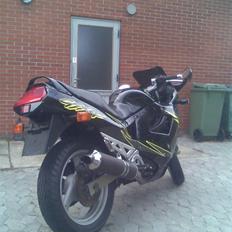 Suzuki GSX 750 F