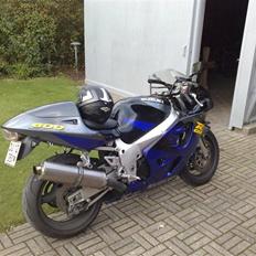 Suzuki GSXR 600