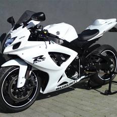 Suzuki GSXR 750 K7 ( Solgt )