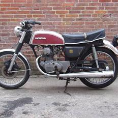 Honda cb 125