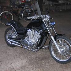 Suzuki Intruder