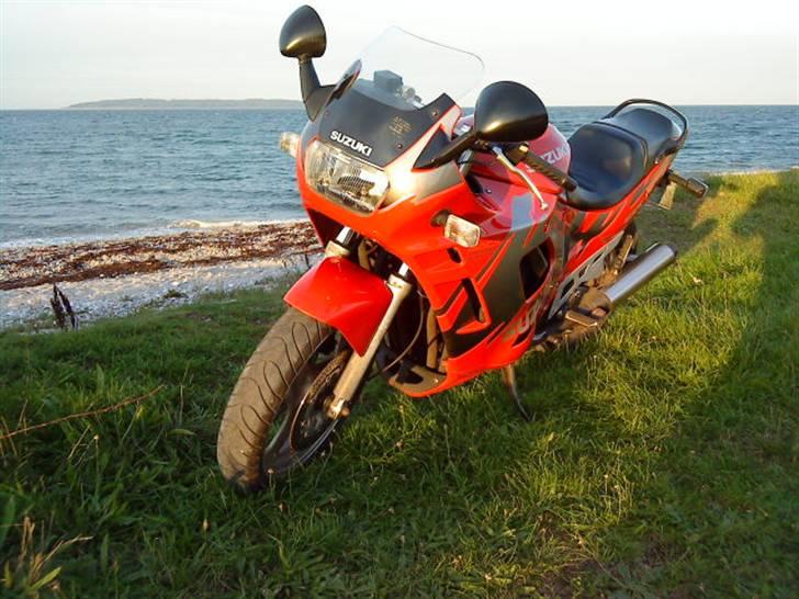 Suzuki GSX 600 F SOLGT! billede 7