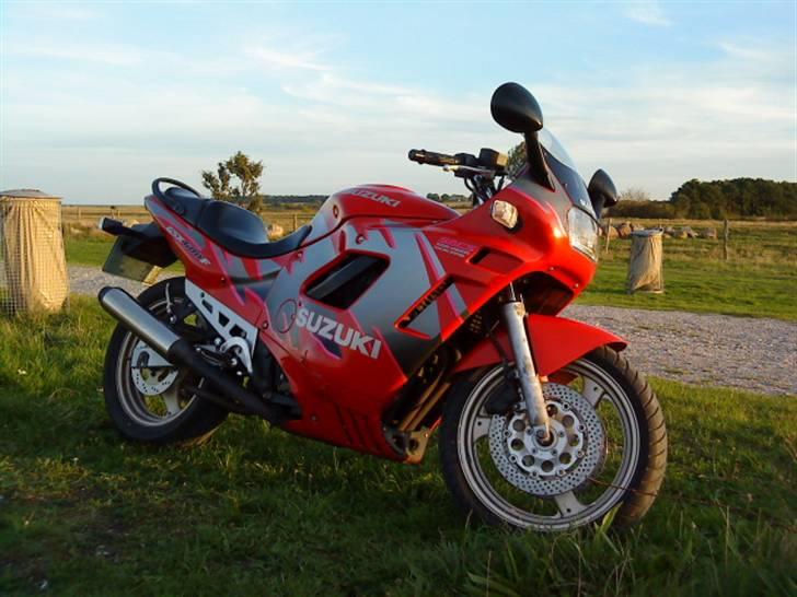 Suzuki GSX 600 F SOLGT! billede 10