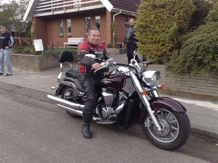 Suzuki vlr 1800 intruder død - billede taget d.25/10 2008 det bliver jo nok en af de sidste ture i år  billede 1