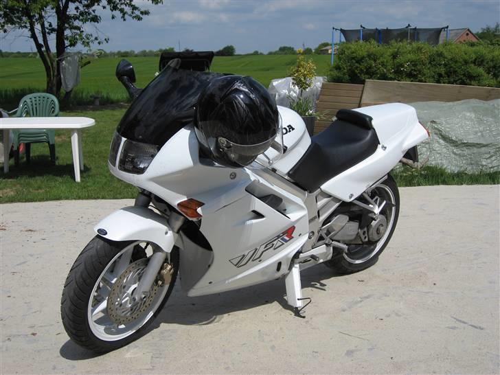 Honda vfr 750 - Renovering af hus og en lækker viffer på terrassen. billede 10