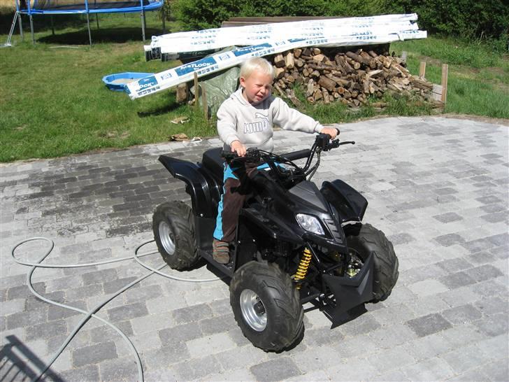 Honda vfr 750 - Knægten på hans (vores) 110ccm ATV.. he he den er sku fun nok.. billede 19