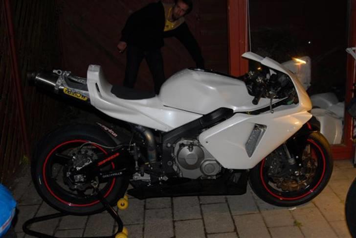 Honda CBR 600 RR billede 10