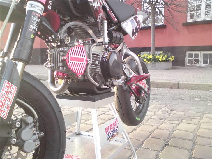 Honda pro circuit custom #45 billede 10