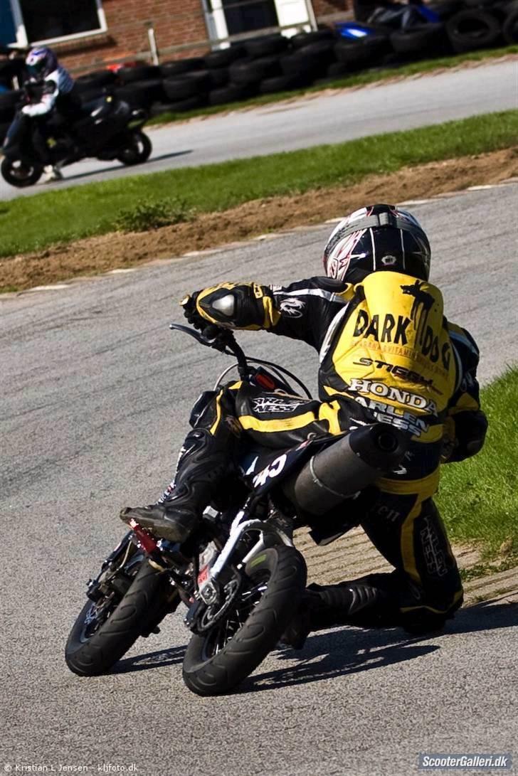 Honda pro circuit custom #45 - MIG DER KØRE SAMMEN MED NOGEN SCOOTER  billede 11