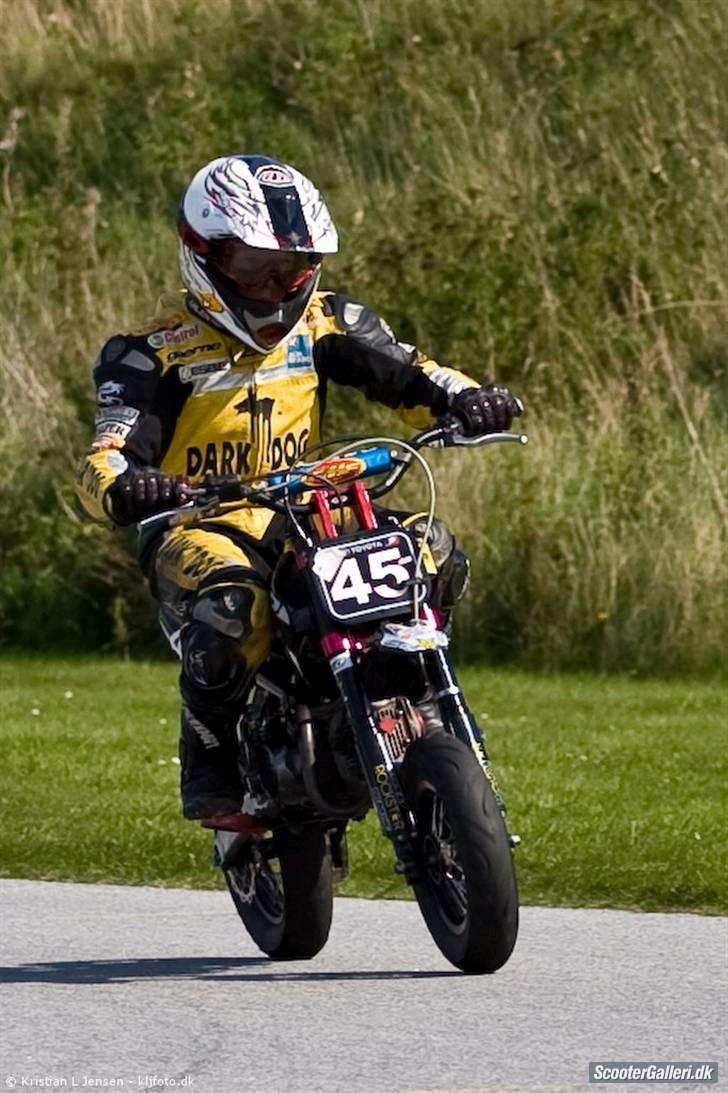 Honda pro circuit custom #45 billede 16