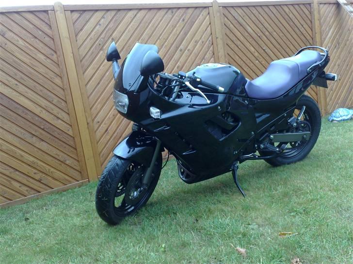 Suzuki GSX 600 F 1997 - Solgt - Billede efter fjernelse af plasticholder til nr. plade billede 1