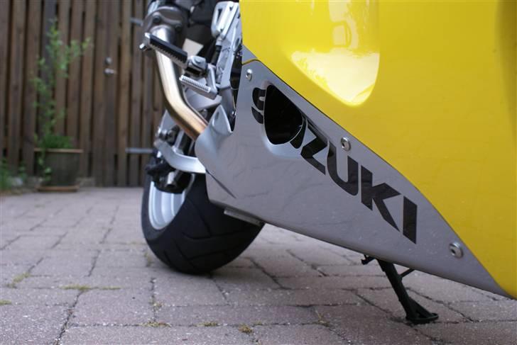 Suzuki TL1000R SOLGT billede 6