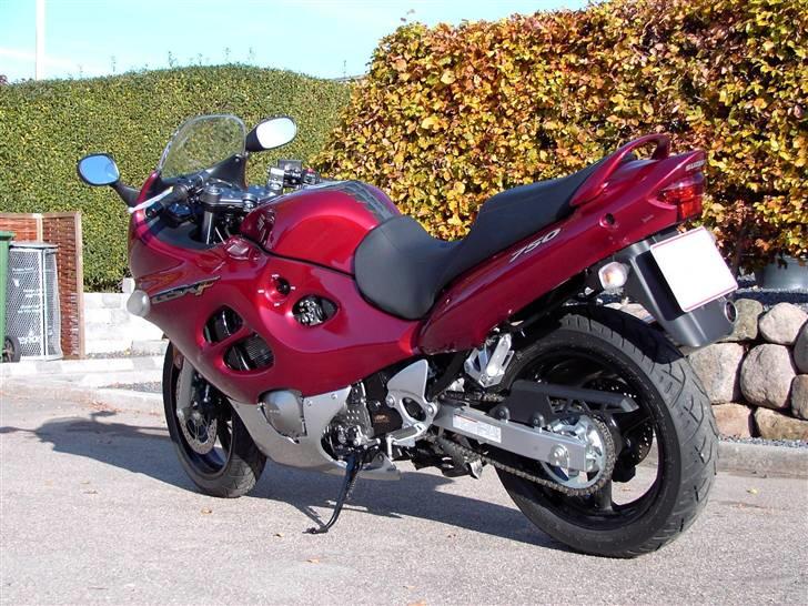 Suzuki GSX750F billede 11
